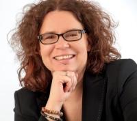 Dr. Gisela Helfer