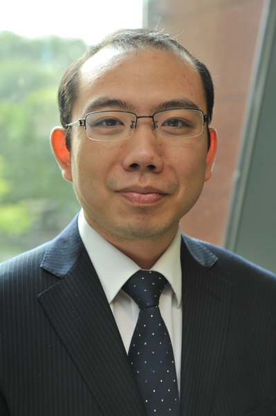 Photo of Dr. Yong Tan