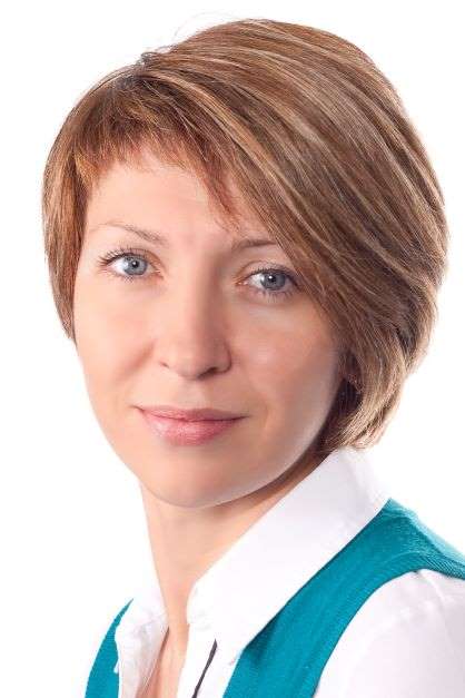 Photo of Professor Eva Kipnis