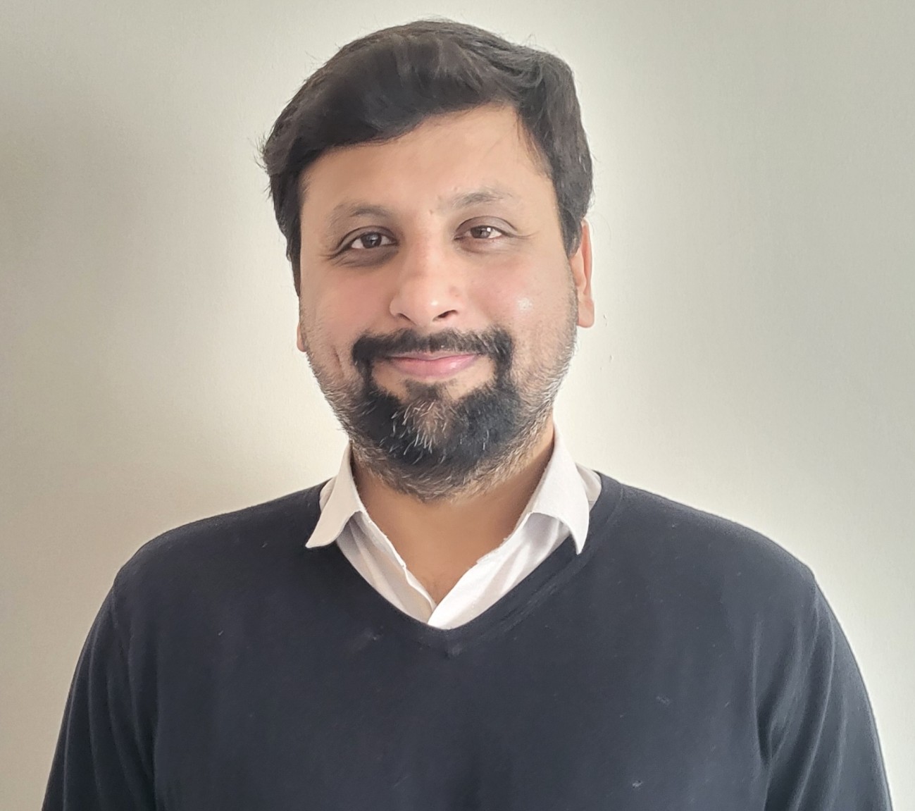 Dr. Vibhu Jha